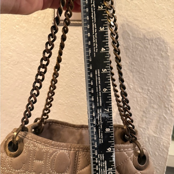 CH Carolina Herrera monogram and quilted tan handbag - Picture 9 of 12